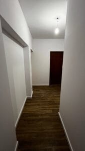 Usuwanie boazerii oraz wyrównanie ścian i sufitu Częstochowa