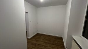 Usuwanie boazerii oraz wyrównanie ścian i sufitu Częstochowa